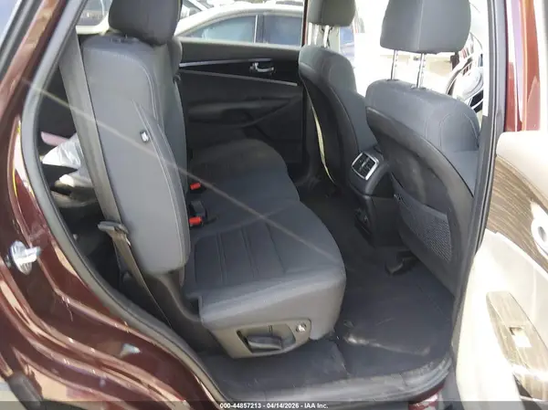 5XYPG4A58LG638037 2020 KIA SORENTO - Image 8