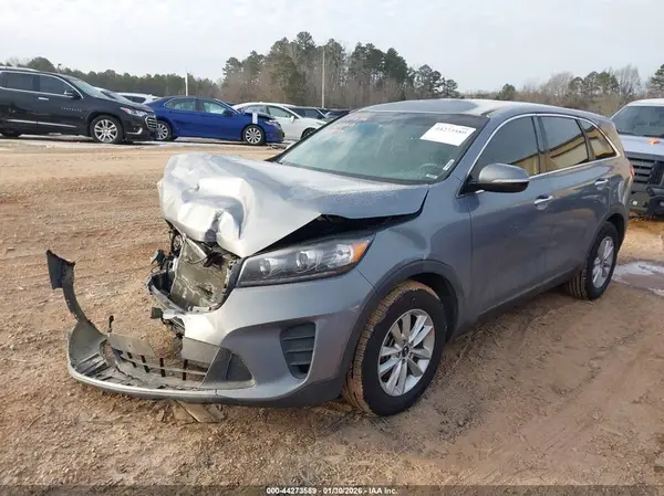 5XYPG4A58LG663813 2020 KIA SORENTO - Image 2