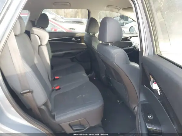 5XYPG4A58LG663813 2020 KIA SORENTO - Image 8