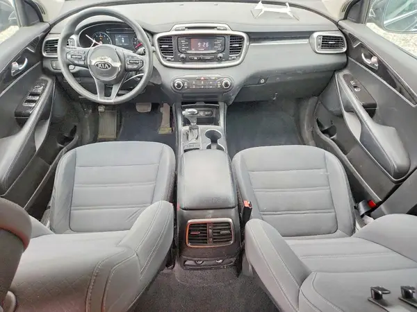 5XYPG4A59GG002247 2016 KIA SORENTO - Image 8