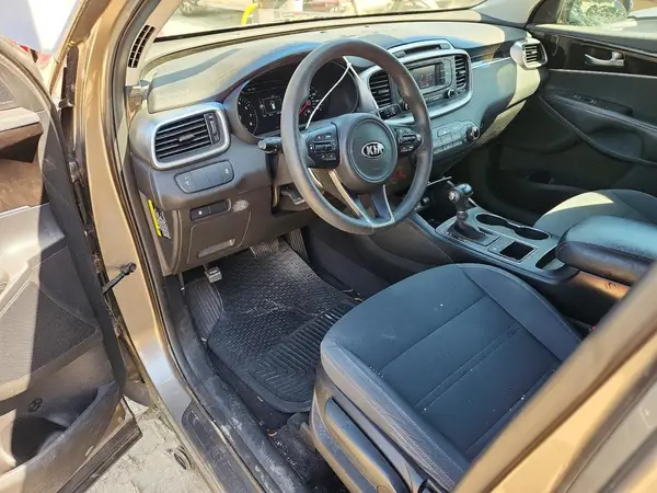 5XYPG4A59GG072427 2016 KIA SORENTO - Image 8
