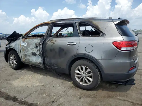 5XYPG4A59GG072475 2016 KIA SORENTO - Image 2