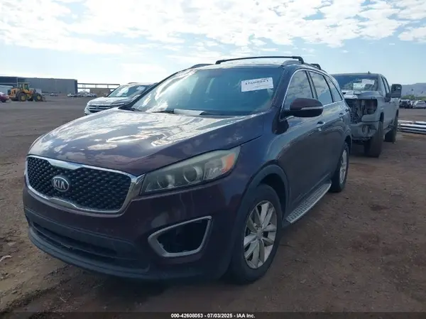 5XYPG4A59GG083296 2016 KIA SORENTO - Image 2