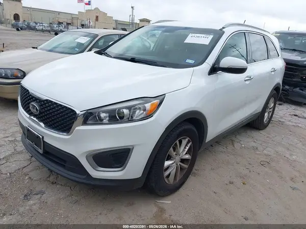 5XYPG4A59GG107919 2016 KIA SORENTO - Image 2