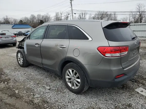 5XYPG4A59GG183592 2016 KIA SORENTO - Image 2