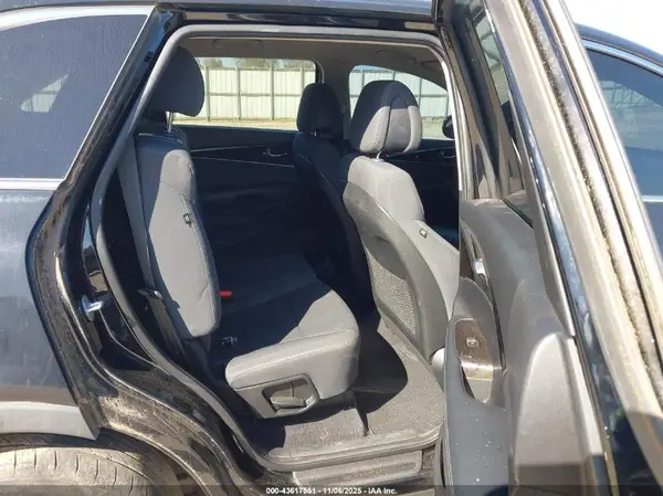 5XYPG4A59HG188969 2017 KIA SORENTO - Image 8