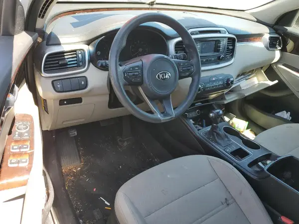 5XYPG4A59HG195324 2017 KIA SORENTO - Image 8
