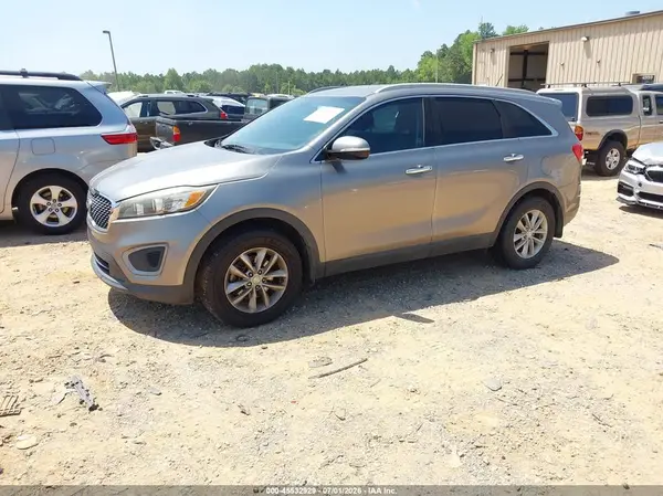 5XYPG4A59HG200554 2017 KIA SORENTO - Image 2
