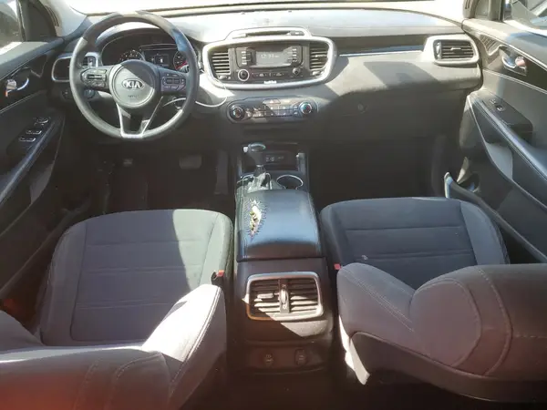 5XYPG4A59HG200649 2017 KIA SORENTO - Image 8