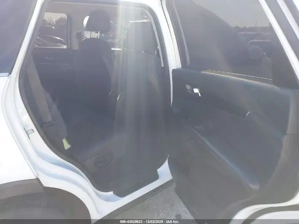 5XYPG4A59HG216365 2017 KIA SORENTO - Image 8