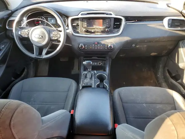 5XYPG4A59HG216432 2017 KIA SORENTO - Image 8