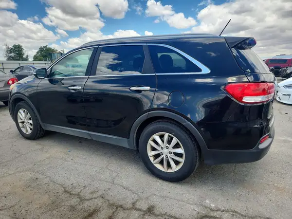 5XYPG4A59HG225115 2017 KIA SORENTO - Image 2