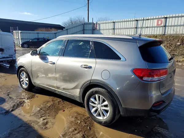 5XYPG4A59HG237295 2017 KIA SORENTO - Image 2
