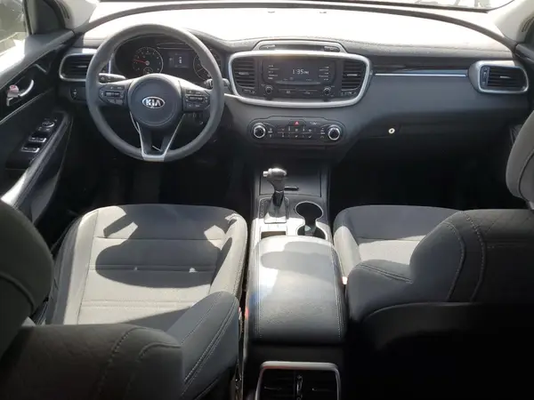 5XYPG4A59HG251956 2017 KIA SORENTO - Image 8