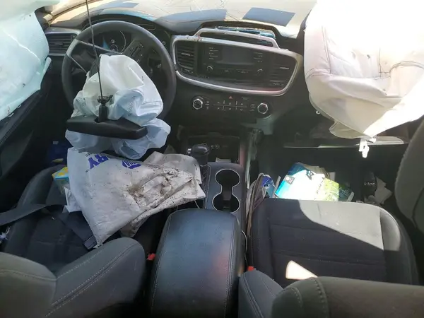 5XYPG4A59HG272709 2017 KIA SORENTO - Image 8