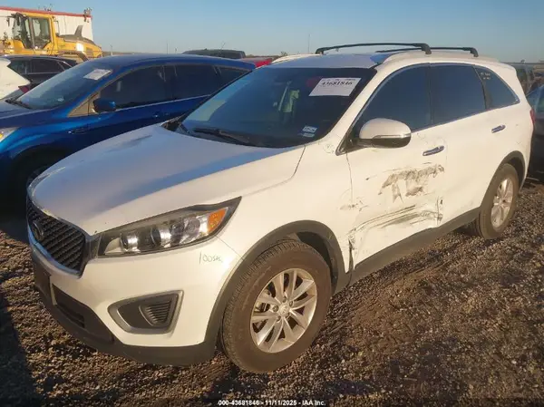 5XYPG4A59HG288540 2017 KIA SORENTO - Image 2