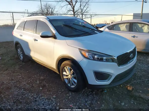 5XYPG4A59HG298436 2017 KIA SORENTO - Image 1