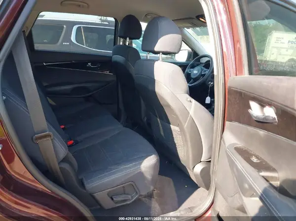 5XYPG4A59JG359404 2018 KIA SORENTO - Image 8