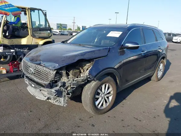5XYPG4A59JG360942 2018 KIA SORENTO - Image 2