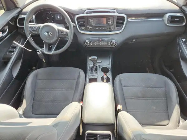 5XYPG4A59JG364439 2018 KIA SORENTO - Image 8