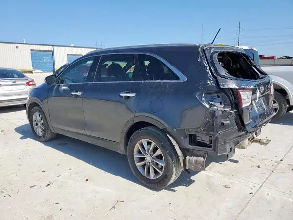 5XYPG4A59JG375649 2018 KIA SORENTO - Image 2