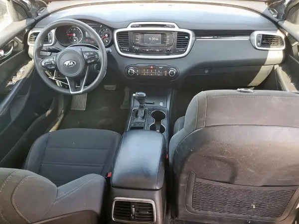 5XYPG4A59JG375649 2018 KIA SORENTO - Image 8