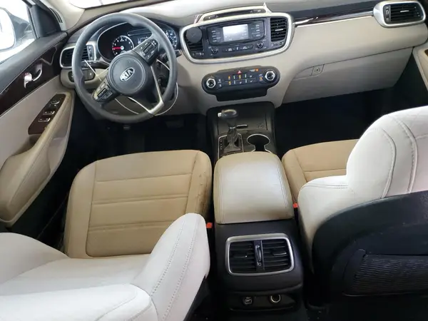 5XYPG4A59JG387350 2018 KIA SORENTO - Image 8