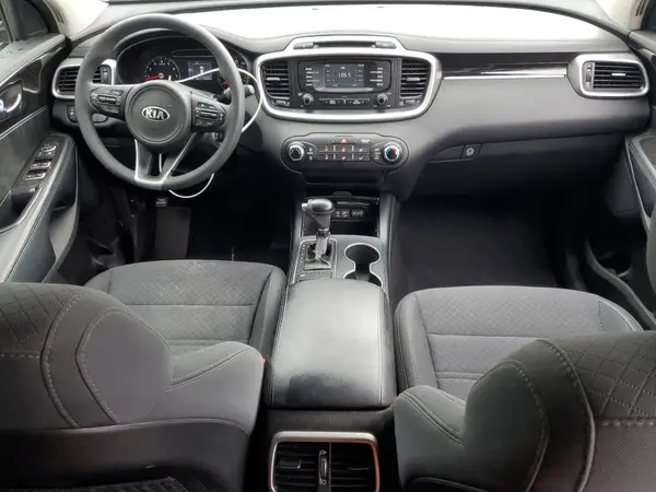 5XYPG4A59JG387414 2018 KIA SORENTO - Image 8