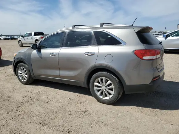 5XYPG4A59JG389051 2018 KIA SORENTO - Image 2