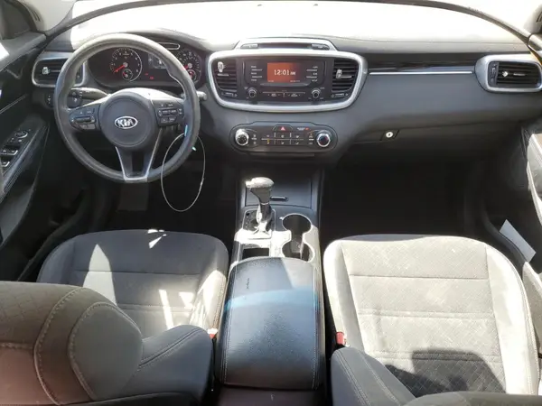 5XYPG4A59JG389051 2018 KIA SORENTO - Image 8
