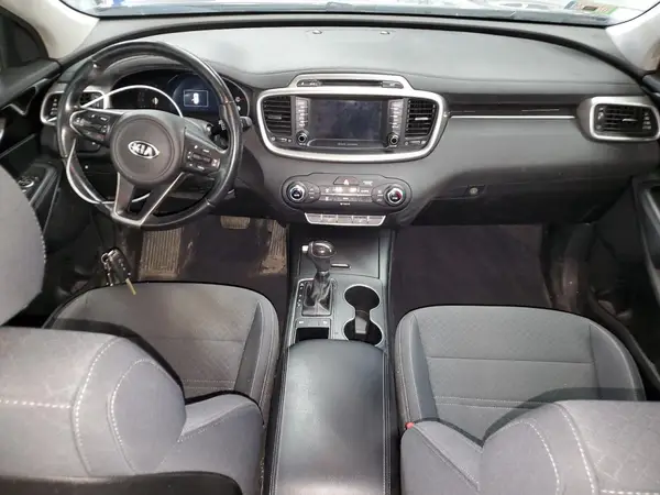 5XYPG4A59JG396761 2018 KIA SORENTO - Image 8