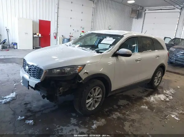 5XYPG4A59KG440940 2019 KIA SORENTO - Image 2