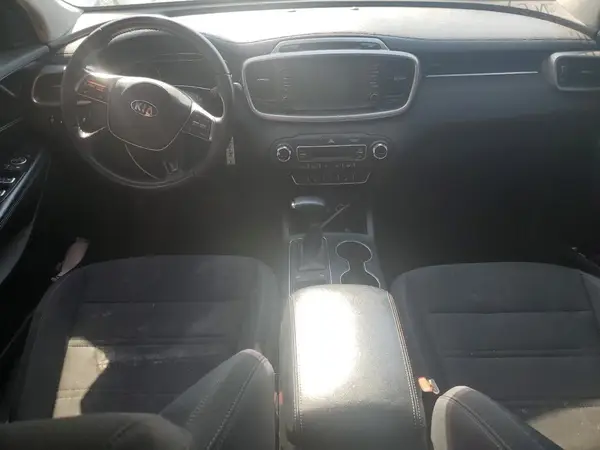 5XYPG4A59KG456345 2019 KIA SORENTO - Image 8