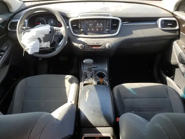 5XYPG4A59KG484792 2019 KIA SORENTO - Image 8