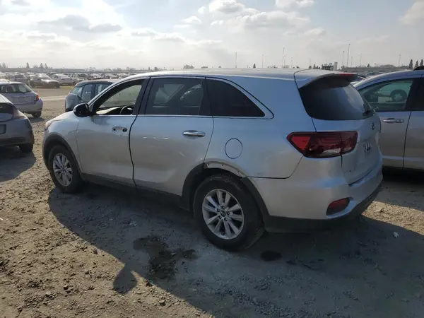 5XYPG4A59KG490009 2019 KIA SORENTO - Image 2