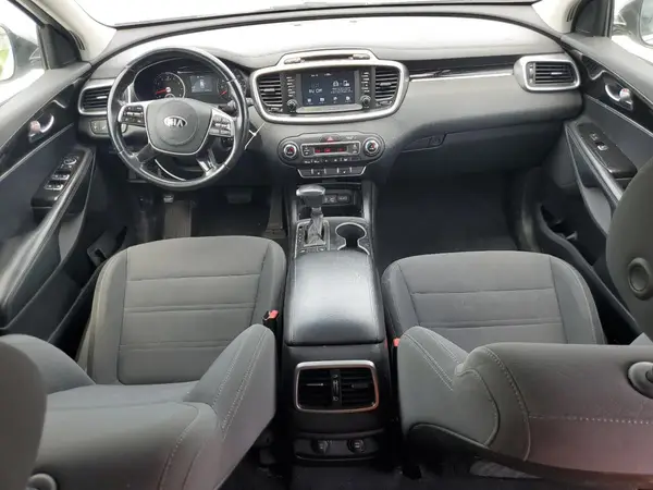 5XYPG4A59KG495209 2019 KIA SORENTO - Image 8