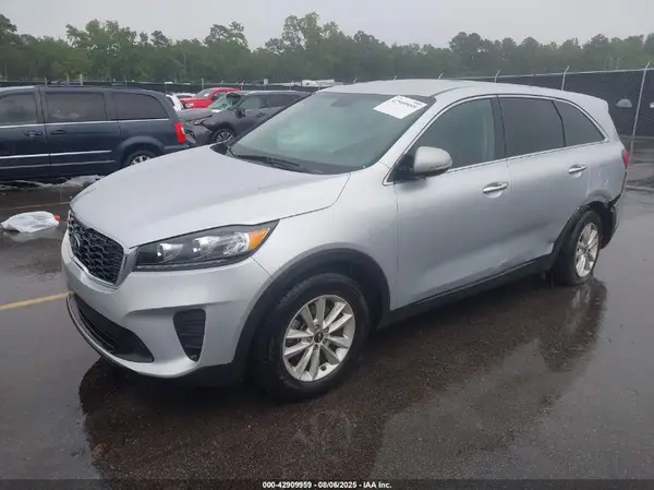 5XYPG4A59KG497722 2019 KIA SORENTO - Image 2