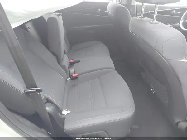 5XYPG4A59KG497722 2019 KIA SORENTO - Image 8
