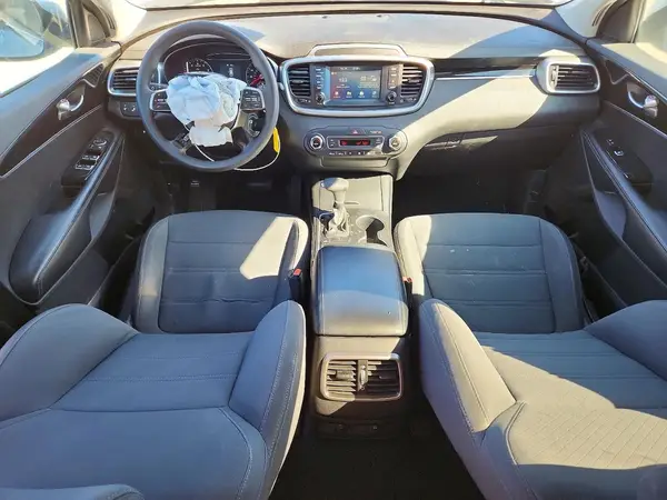 5XYPG4A59KG558244 2019 KIA SORENTO - Image 8