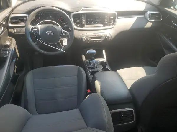 5XYPG4A59KG559670 2019 KIA SORENTO - Image 8