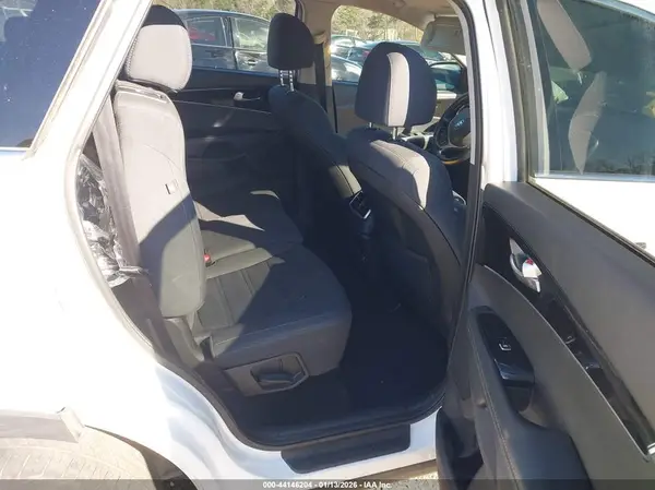 5XYPG4A59KG559748 2019 KIA SORENTO - Image 8