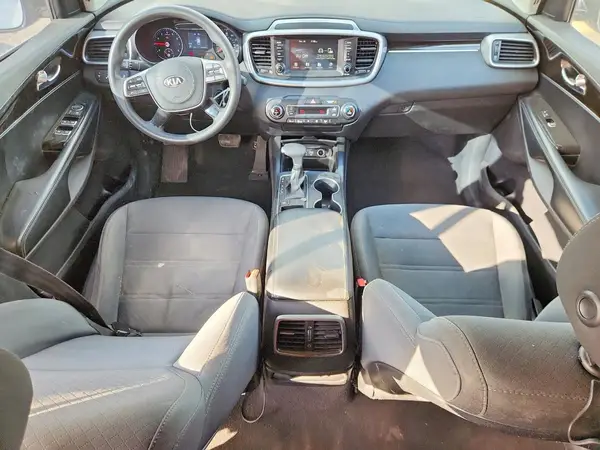 5XYPG4A59KG560513 2019 KIA SORENTO - Image 8