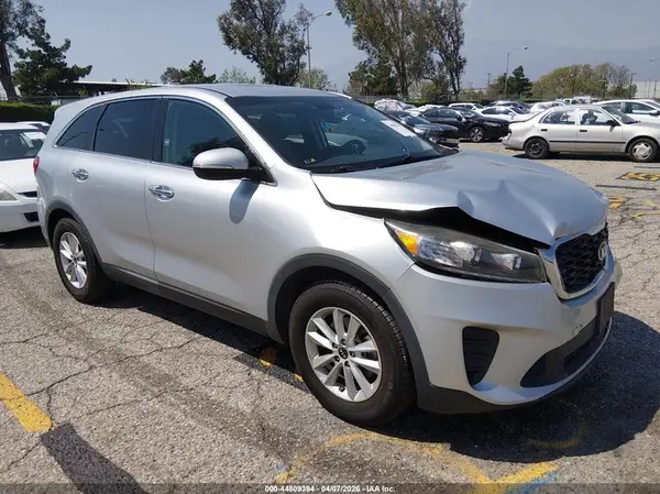 5XYPG4A59KG561614 2019 KIA SORENTO - Image 1