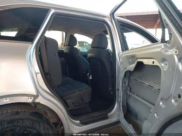 5XYPG4A59KG590661 2019 KIA SORENTO - Image 8