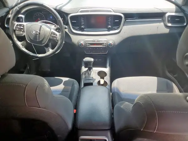 5XYPG4A59KG598467 2019 KIA SORENTO - Image 8