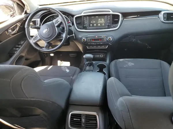 5XYPG4A59KG602663 2019 KIA SORENTO - Image 8