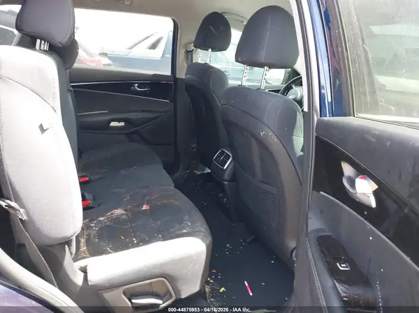 5XYPG4A59KG603473 2019 KIA SORENTO - Image 8