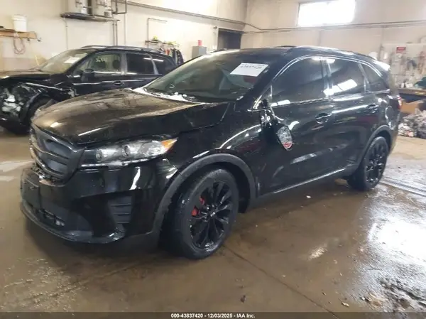 5XYPG4A59KG605594 2019 KIA SORENTO - Image 2