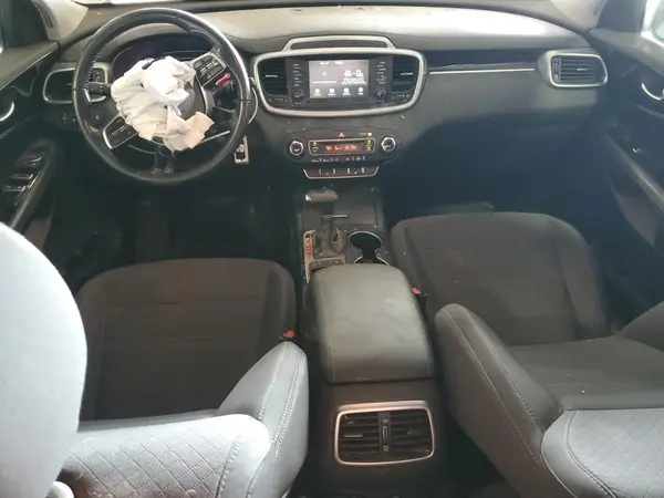 5XYPG4A59KG610407 2019 KIA SORENTO - Image 8