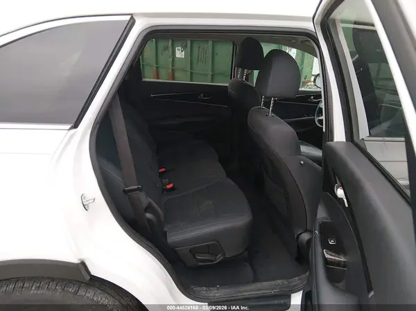 5XYPG4A59LG614314 2020 KIA SORENTO - Image 8